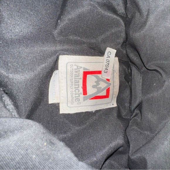 Avalanche Charcoal Outdoor Jacket - Picture 4 of 4